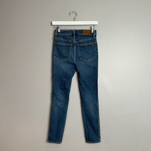 Madewell medium wash skinny jeans size 25p